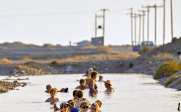 Balneotherapy in Medicine: A Review