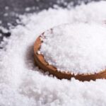 Ποια είναι η διαφορά μεταξύ θαλασσινού και επιτραπέζιου αλατιού;