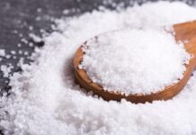 Οφέλη από το αλατόνερο για το δέρμα