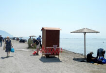 Μεσολόγγι: Μπήκαν και οι καμπίνες στην Αγία Τριάδα