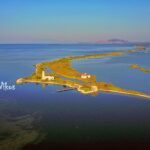 Ο φάρος στον Άγιο Σώστη, μια νοσταλγική πινελιά μέσα στη λιμνοθάλασσα Μεσολογγίου