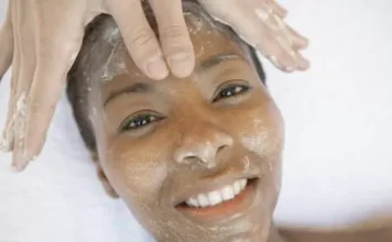 Is it Safe to Exfoliate the Face Daily With Sea Salts?