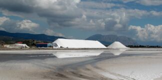 Εικόνες από την “κρυστάλλινη πολιτεία” στις Αλυκές Μεσολογγίου (ΦΩΤΟ + VIDEO)