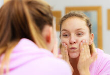 Δέρμα: Οι κίνδυνοι από τα λάθη στην απολέπιση